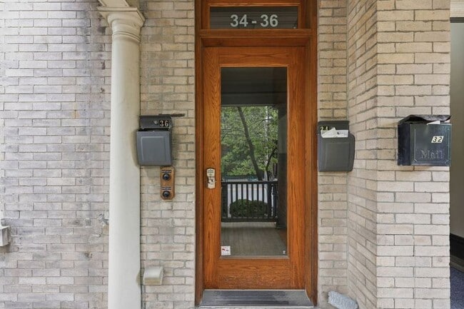 Building Photo - 34 Buttles Ave