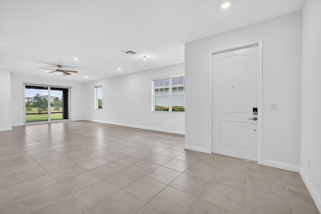 Foto del edificio - 1305 Haywagon Tr.