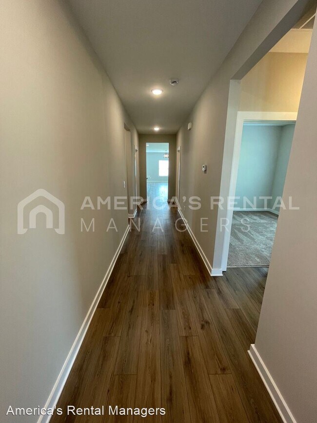 Foto del edificio - 4 br, 2 bath House - 9030 Ivanhoe Drive