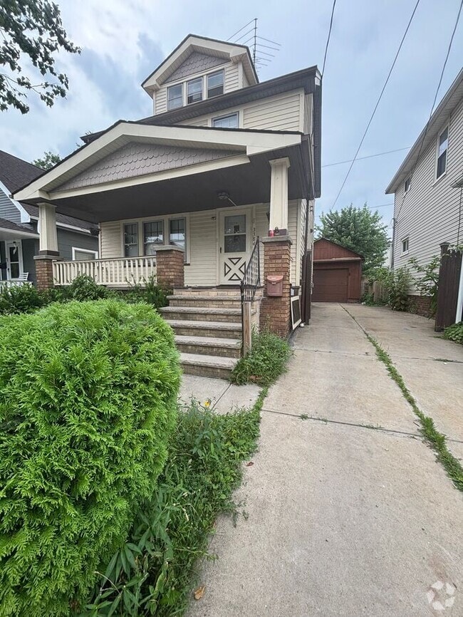 Building Photo - 3384 W 91st St