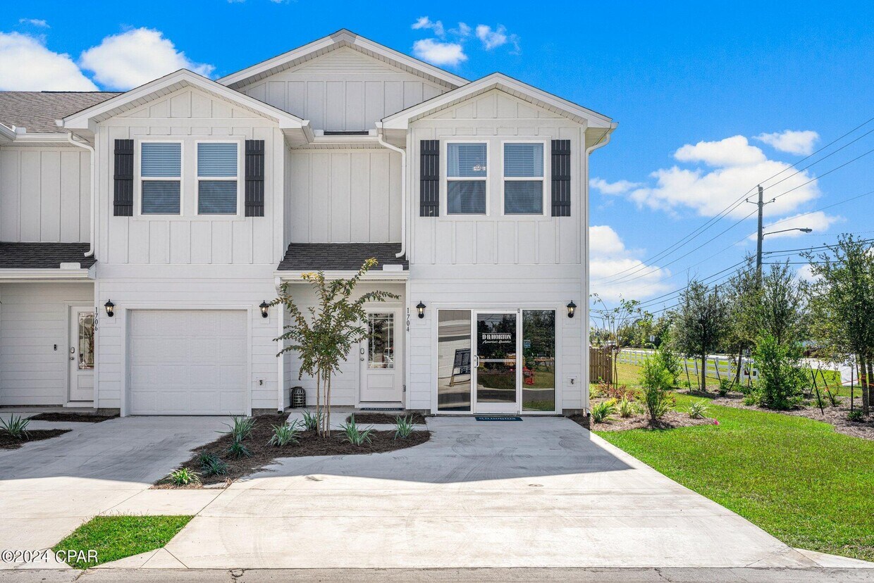 Foto principal - 1727 Jakes Dr