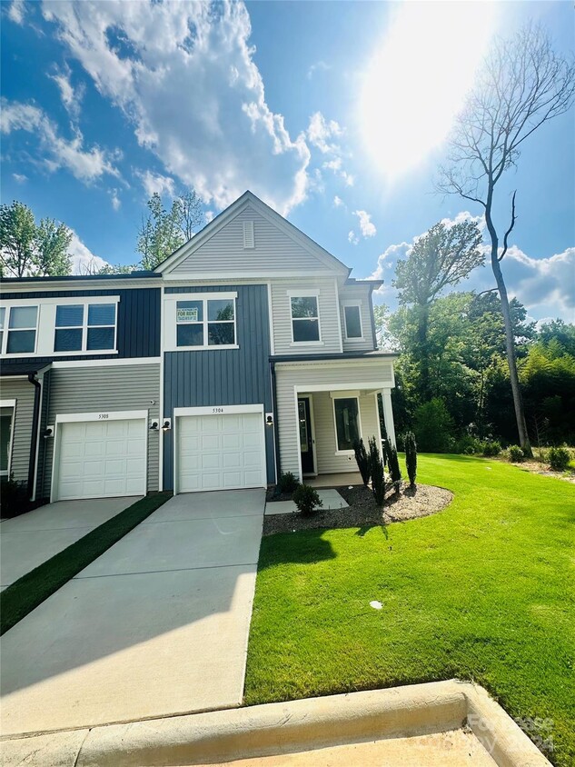 Foto principal - 5304 Somerset Hill Ln