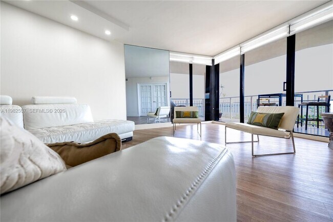 Foto del edificio - 2000 Towerside Terrace