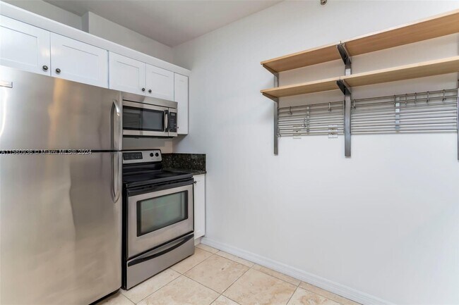 Foto del edificio - 425 NE 30th St