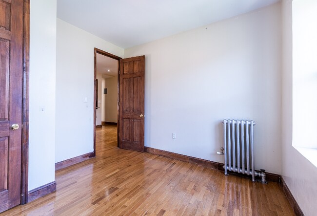 Building Photo - 467 W 159th St