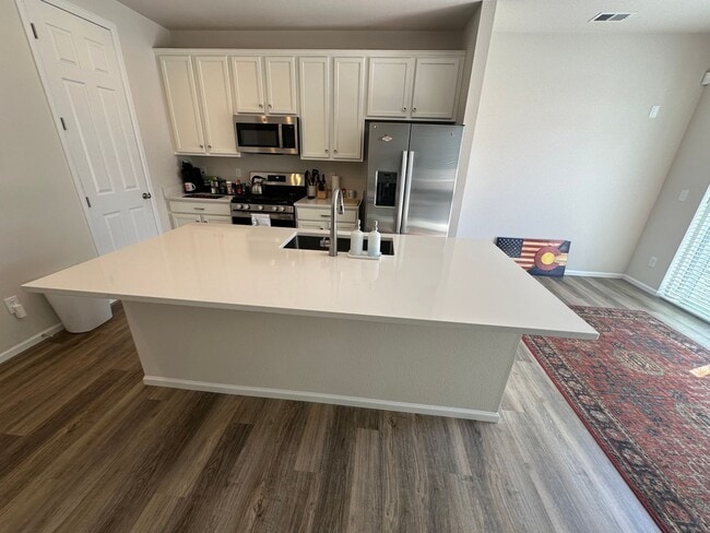 Building Photo - New 3 Bed 3 bath house in Banning Lewis!!!