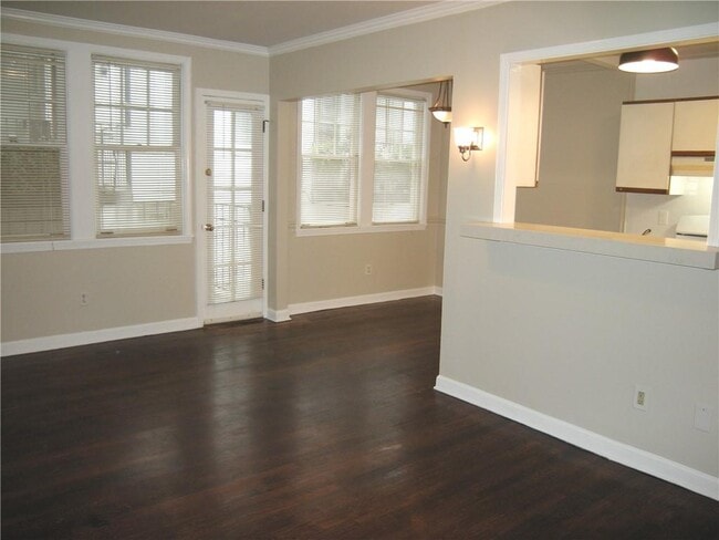 Building Photo - 1072 Piedmont Ave NE