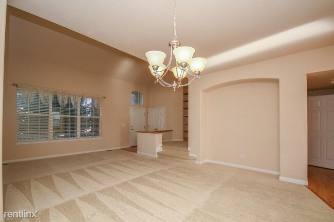 Building Photo - 4 br, 3 bath House - 8415 Briar Trace Dr