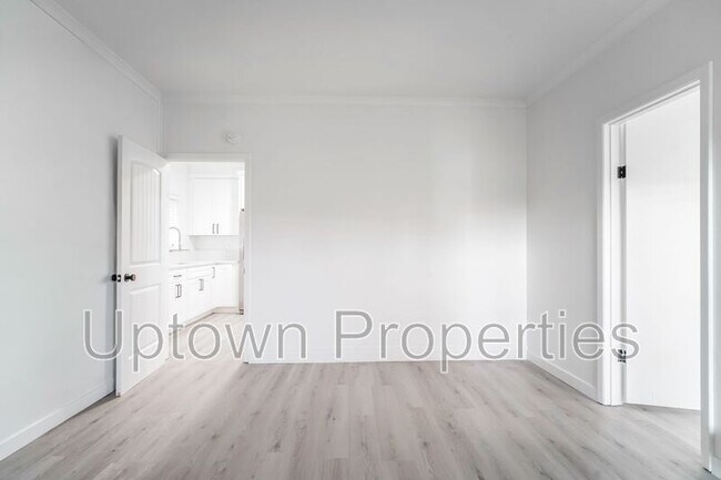 Foto del edificio - 135 NE Jackson St