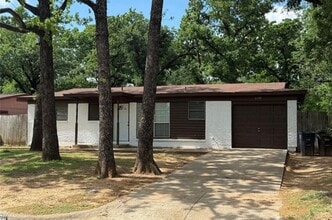 Building Photo - 6424 Truman Dr