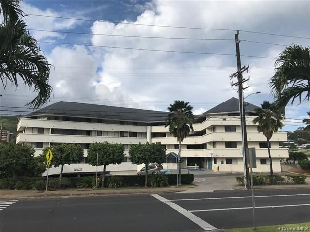 Building Photo - 2860 Waialae Ave