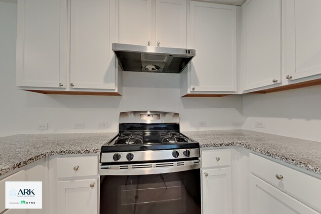 Building Photo - 4125 Waterfall Cv