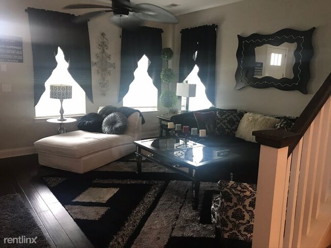 Foto del edificio - 1053 Ashley Gardens Blvd