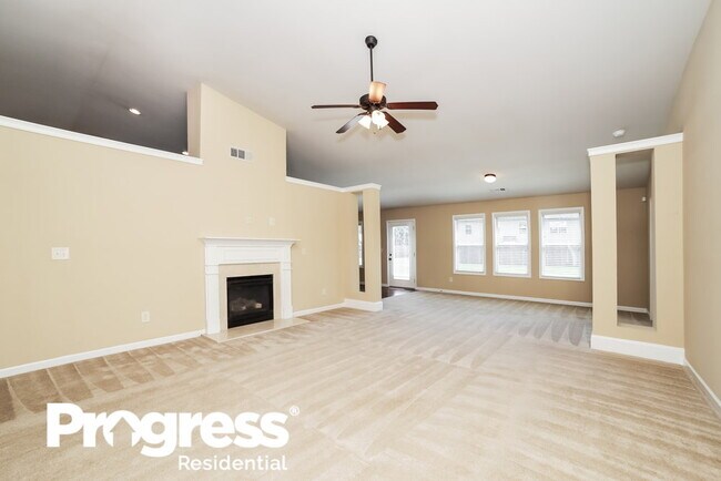 Building Photo - 3213 Sag Harbor Ct NE