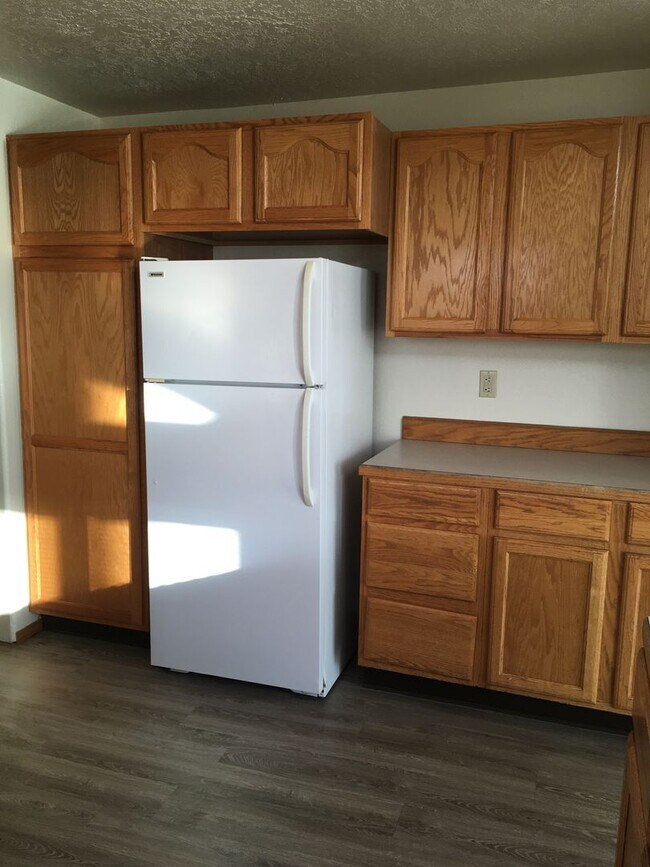 Foto del edificio - MF076-Short Ave Duplex-Gaerisch