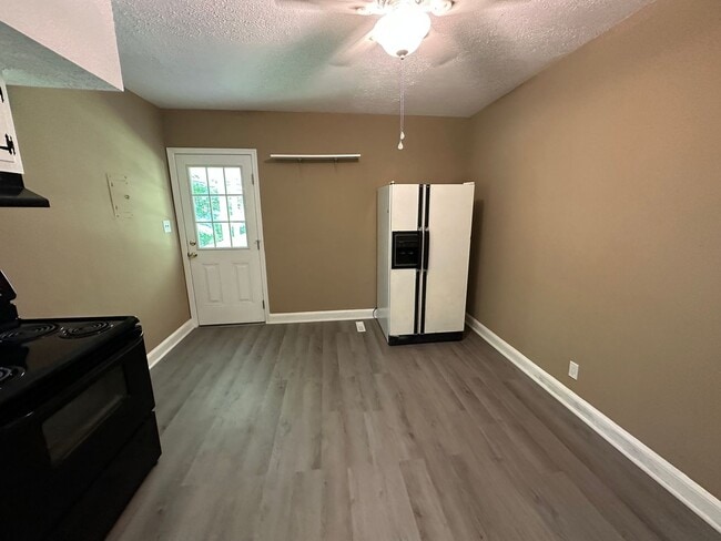 Building Photo - One Story House in Madison Heights