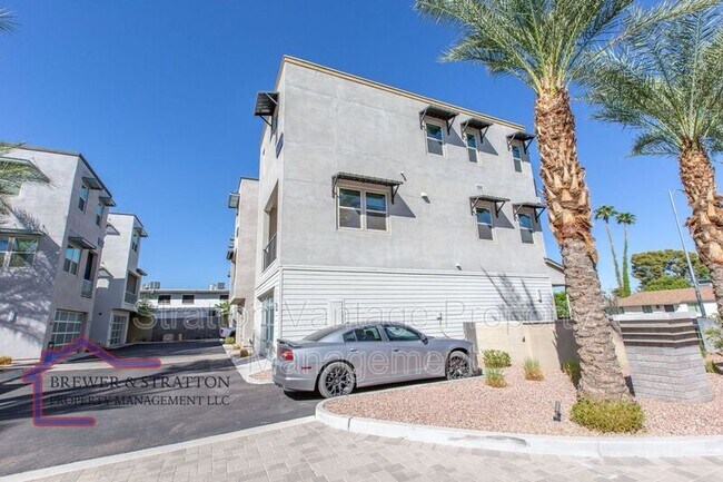 Foto del edificio - 3510 N Miller Rd