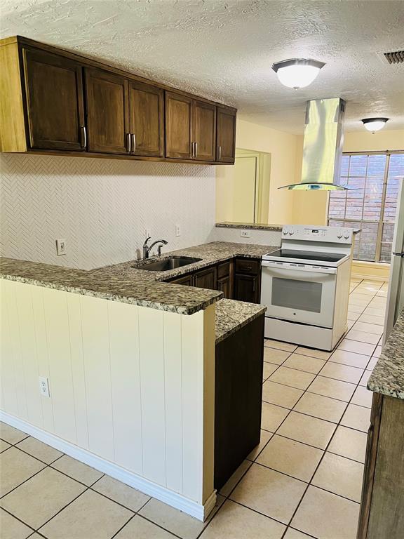 Foto del edificio - 22402 Fincastle Dr