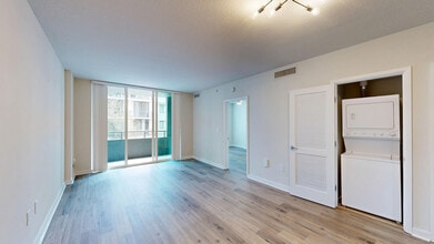 Interior Photo - The Slade at Channelside