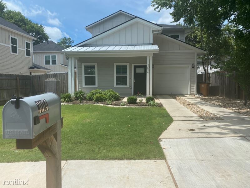 Primary Photo - 3 br, 2.5 bath House - 3014 E 14 1/2 ST