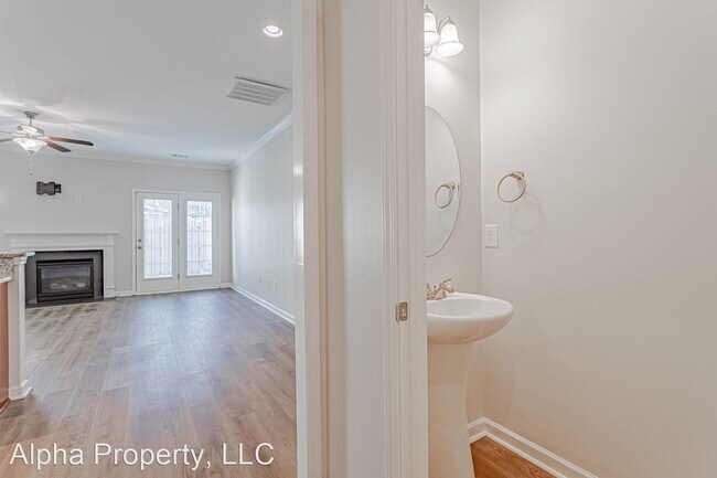 Building Photo - 3 br, 2.5 bath House - 38 Bay Springs Drive