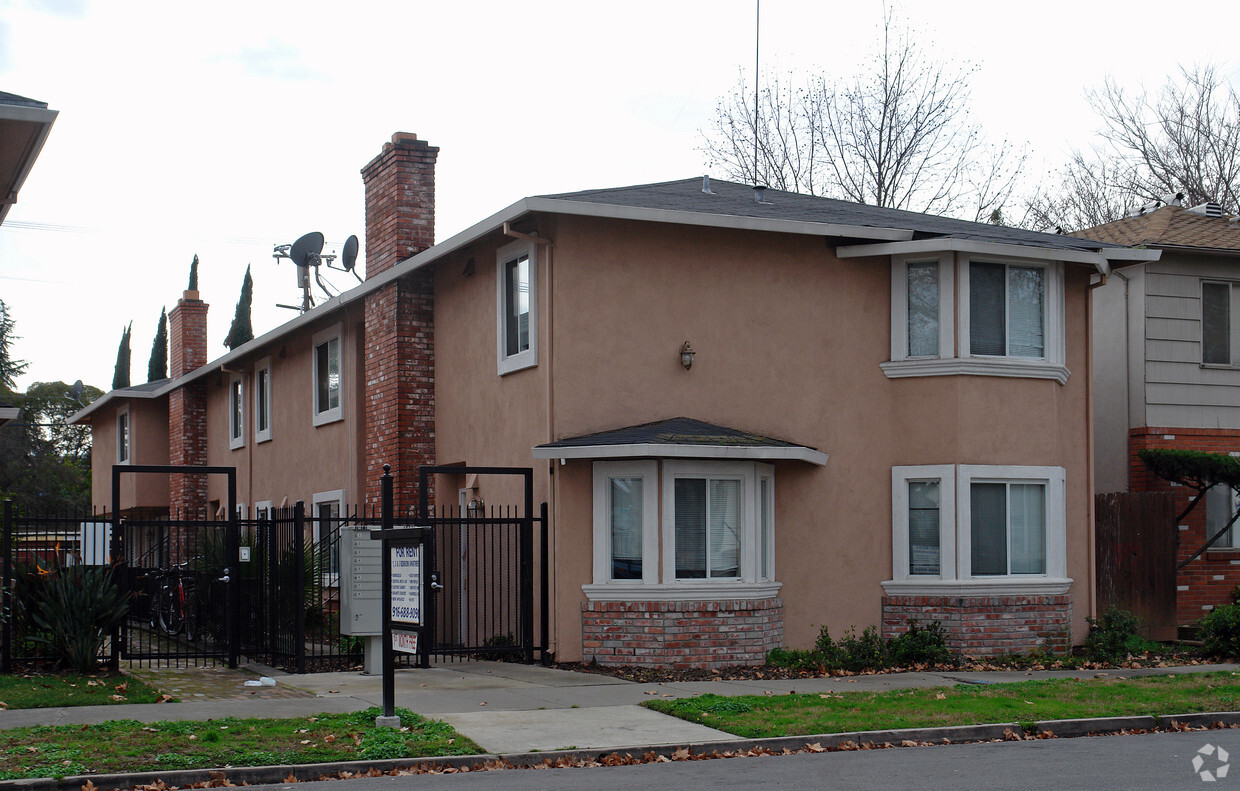 Primary Photo - 2418 V St
