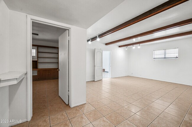 Foto del edificio - 4518 N 9th Ave