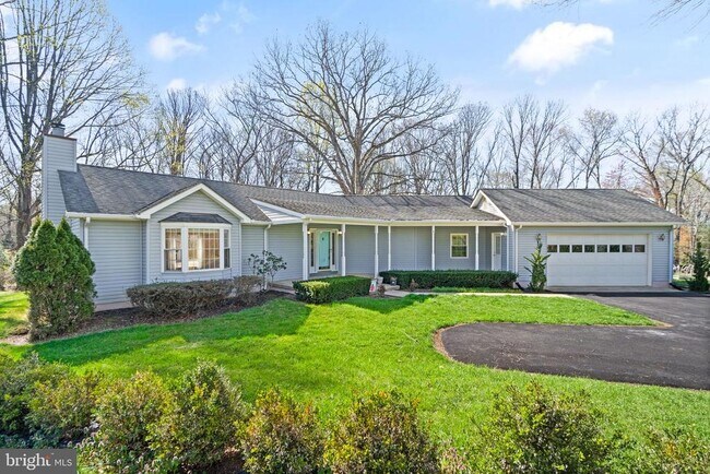 Building Photo - 5709 Fincham Ct