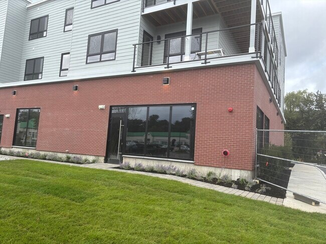 Foto del edificio - 1391 Main St