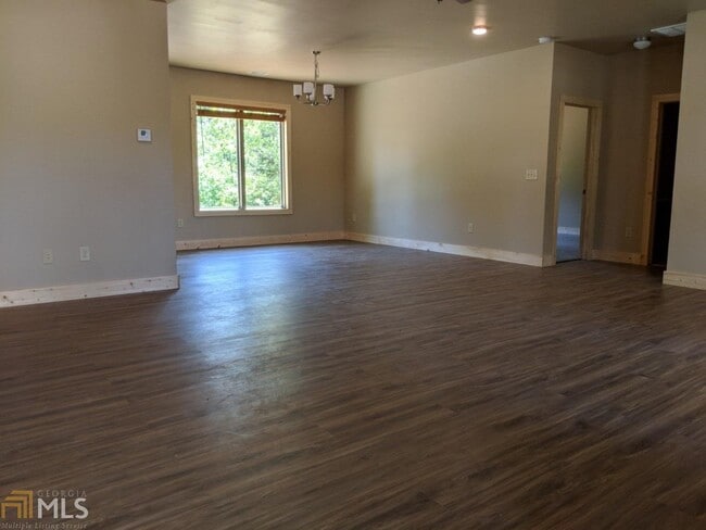 Building Photo - 6563 Sunset Dr