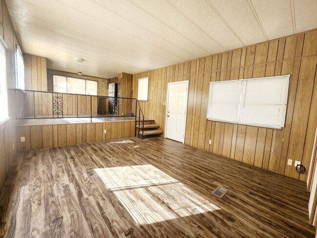 Building Photo - 4611 Dumas Dr