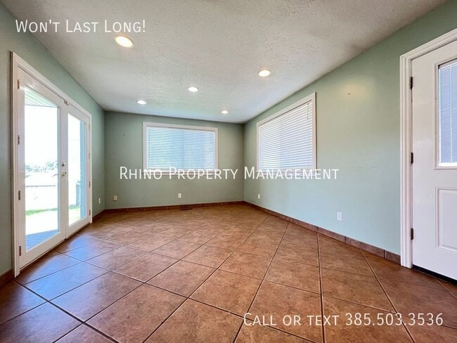 Building Photo - 4912 Trail Ave