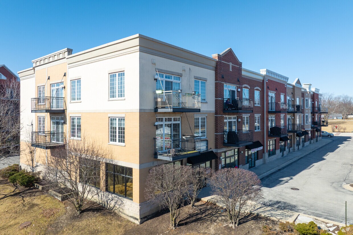 Foto principal - 3400 Wellington Ct