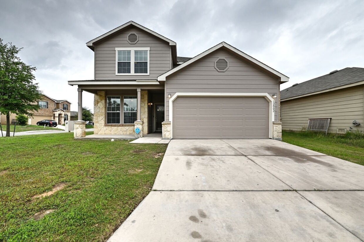 Primary Photo - 5 bed | 3 bath | Corner lot | Fully remode...