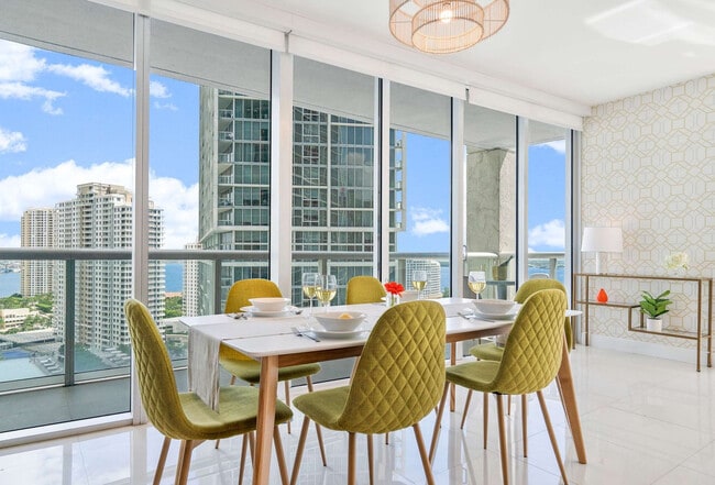 Building Photo - 485 Brickell Ave