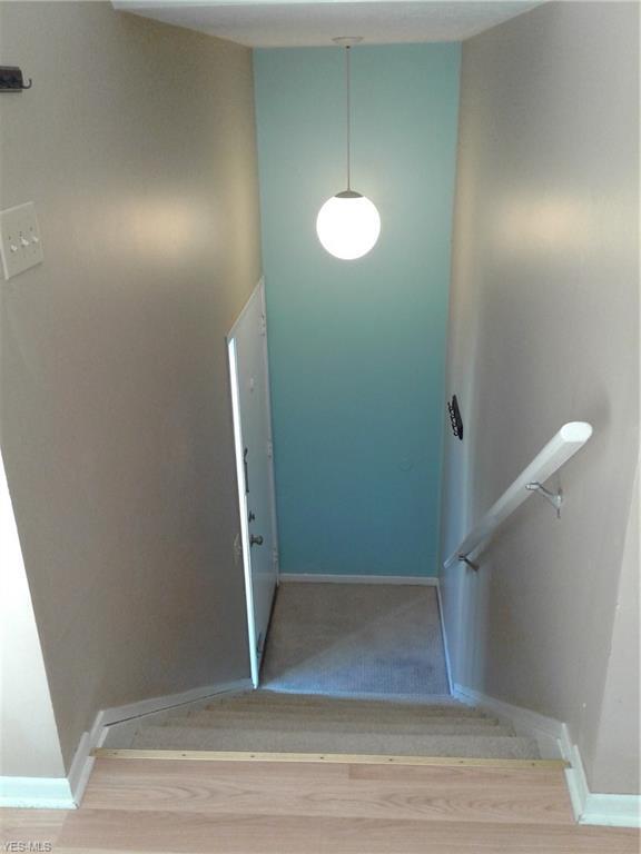 Building Photo - 9024 Portage Pointe Dr