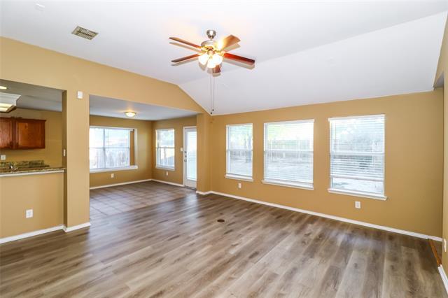 Foto del edificio - 129 Buffalo Creek Dr