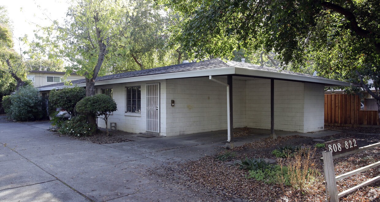 Foto principal - 808-822 D St