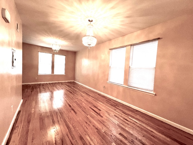 Building Photo - 113 Clark Pl