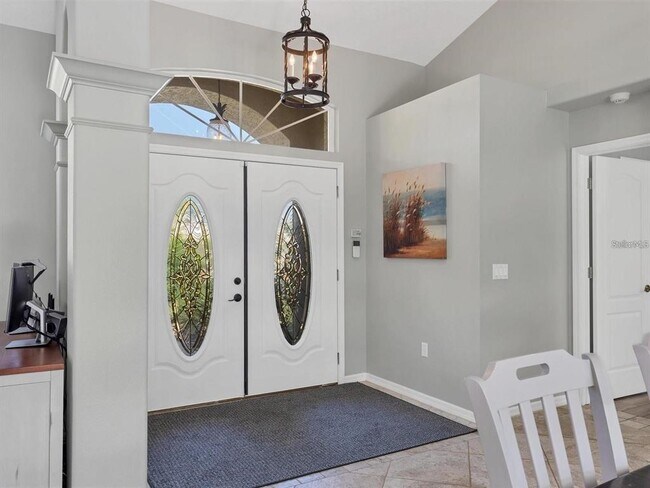 Building Photo - 521 Boxwood Ln