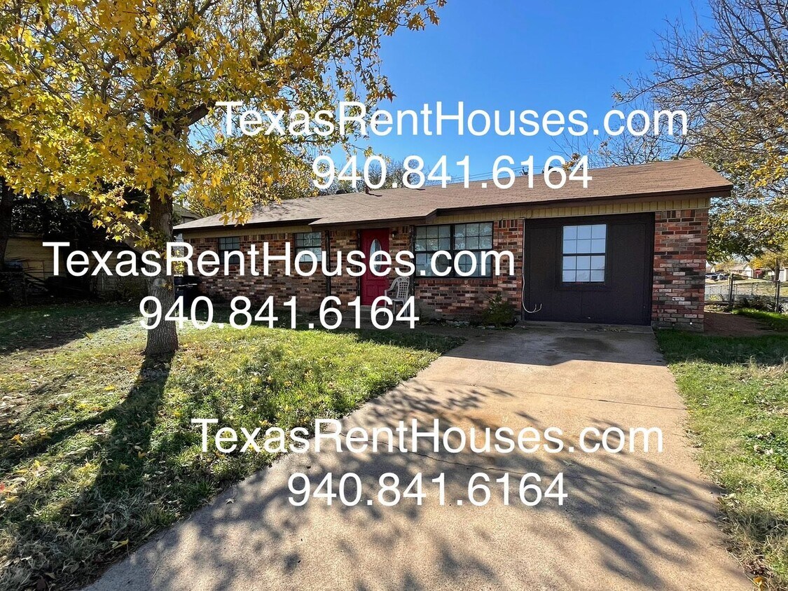 Primary Photo - Home with Storm Shelter - Close to SAFB**S...