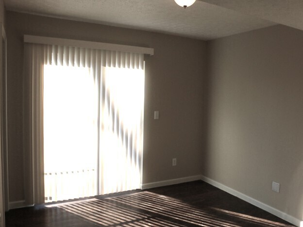 Foto del edificio - 6699 Alex Dr