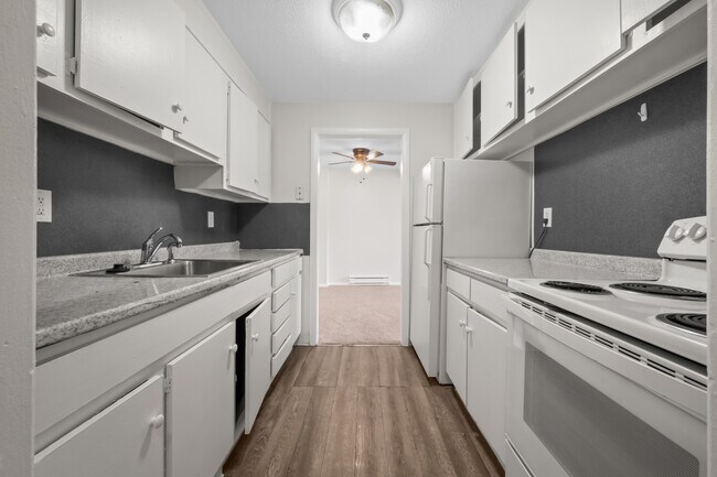 Foto del edificio - 43 Olcott Dr