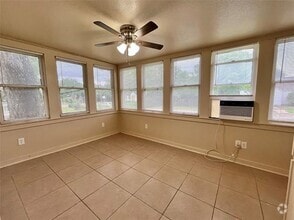 Building Photo - 301 Amarillo St
