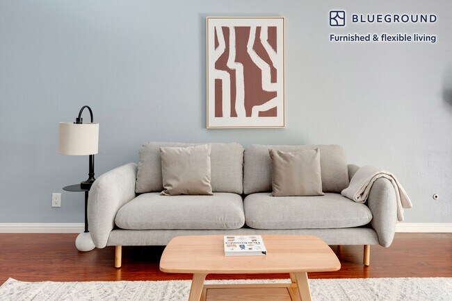 Foto del edificio - 235 Arlington Rd