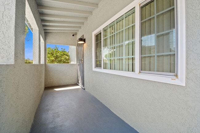 Foto del edificio - 13439 Roselle Ave