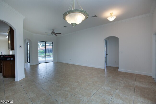 Foto del edificio - 2110 SW 38th Terrace