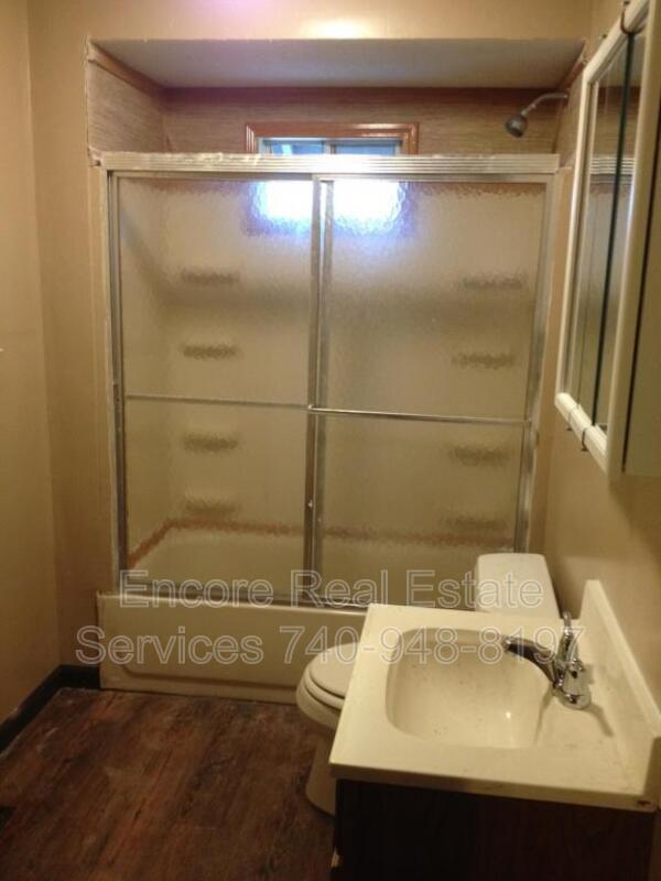 Foto del edificio - 52 Railroad St SW