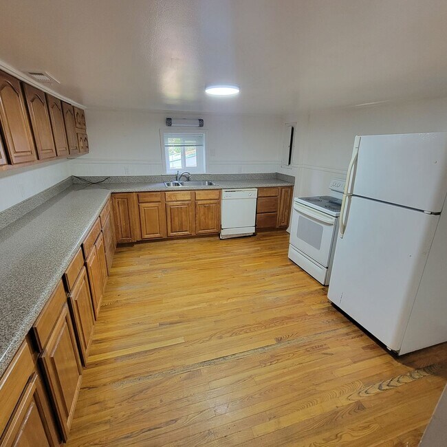 Foto del edificio - 3/1-Livingston City Limits-Finished Attic ...