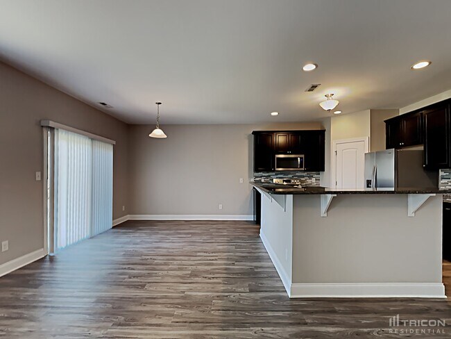Foto del edificio - 4428 Redfern Pl